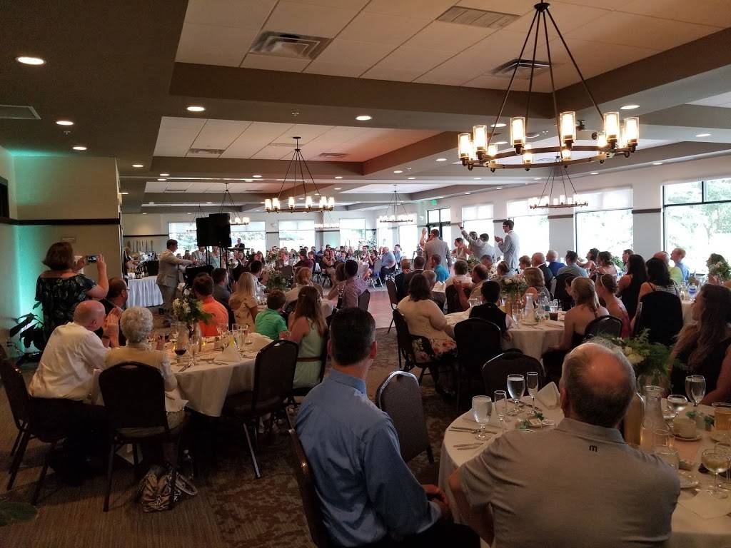 Reedsburg Country Club | restaurant | 3003 E Main St, Reedsburg, WI 53959, USA | 6085246000 OR +1 608-524-6000