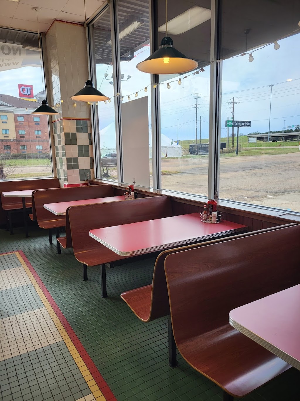 JL-Weston | restaurant | 5750 I-55 South Frontage Rd, Byram, MS 39272, USA | 6019463472 OR +1 601-946-3472