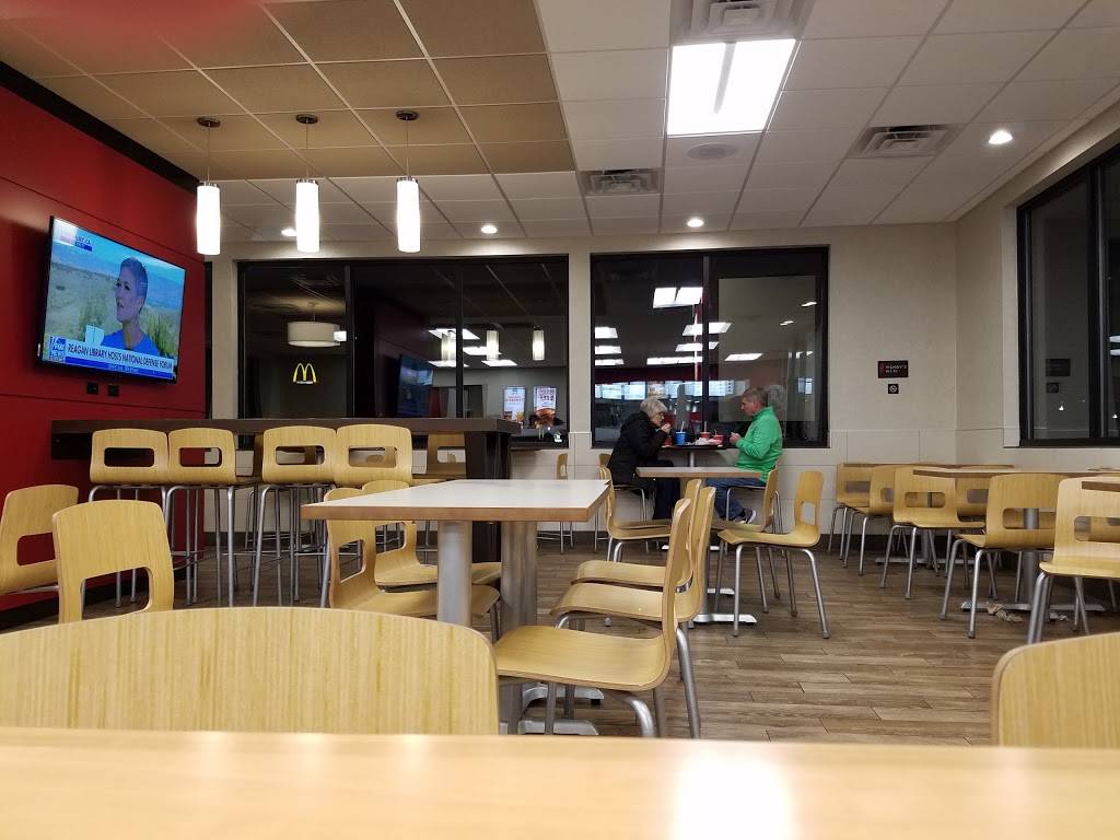 Wendys | restaurant | 480 S. Main Street, Ferdinand, IN 47532, USA | 8123670594 OR +1 812-367-0594