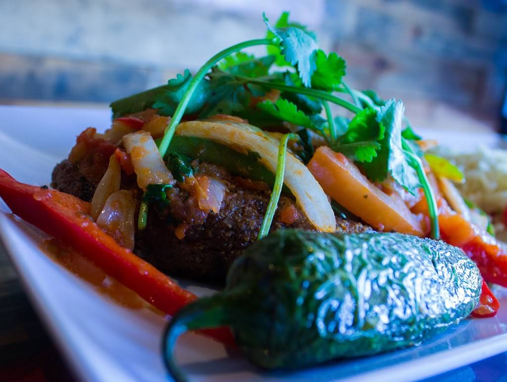 Maggies Cafe | restaurant | 3232 Greyling Dr, San Diego, CA 92123, USA | 8584306755 OR +1 858-430-6755