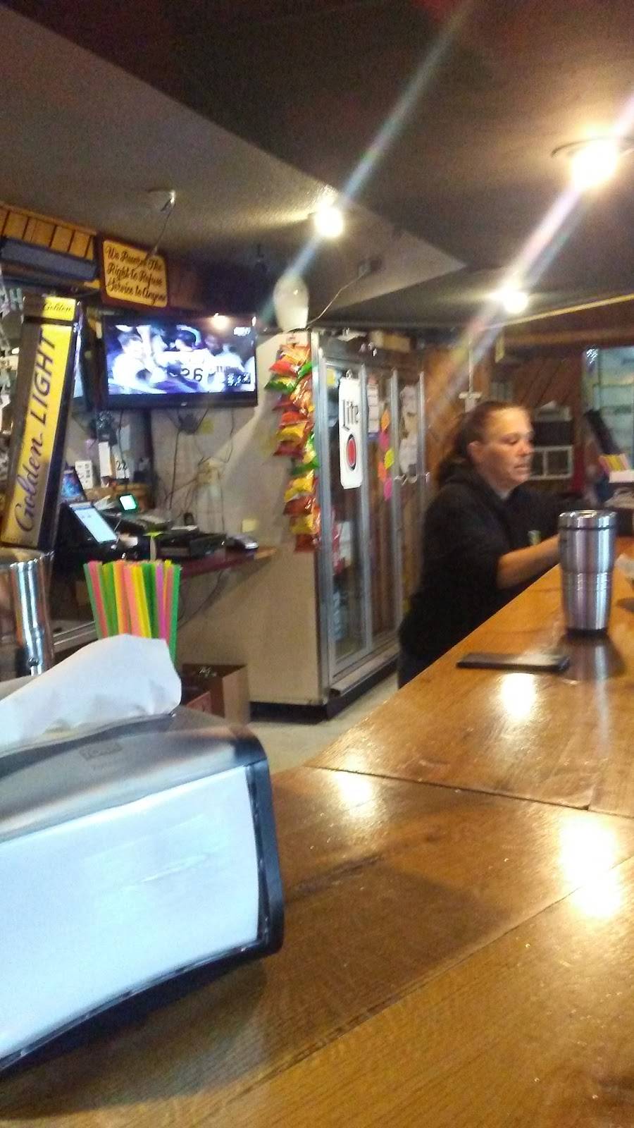 Woodtick Lounge | restaurant | 406 North Front St, Hewitt, MN 56453, USA | 2189246006 OR +1 218-924-6006