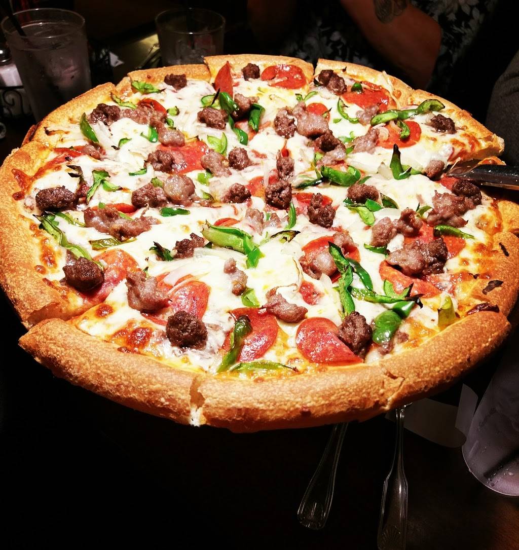 Lulus Pizzeria & Family Restaurant | restaurant | 151 Hazard Ave, Enfield, CT 06082, USA | 8607632377 OR +1 860-763-2377