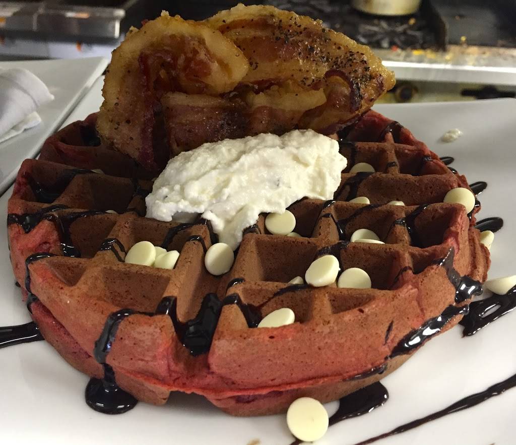 Amaia Martini Bar | restaurant | 176 Main St, Hudson, MA 01749, USA | 9785679779 OR +1 978-567-9779