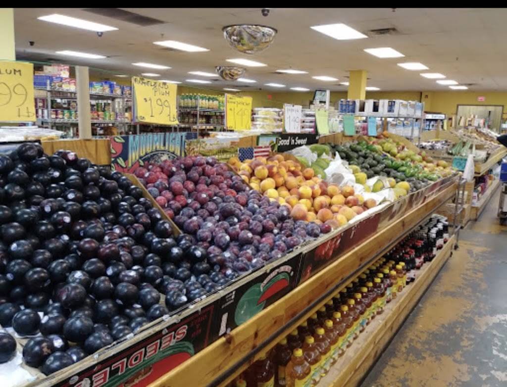 Green Farmers Market | restaurant | 101 Plaza Center, Secaucus, NJ 07094, USA | 2018661200 OR +1 201-866-1200