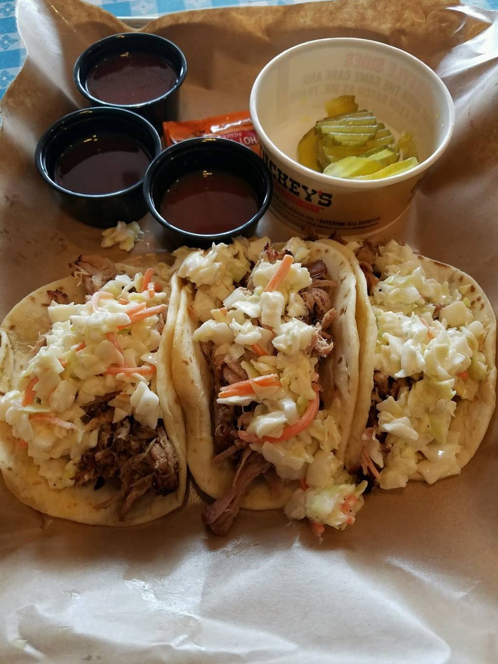 Dickeys Barbecue Pit | restaurant | 1636 Hendersonville Rd, Asheville, NC 28803, USA | 8282775221 OR +1 828-277-5221