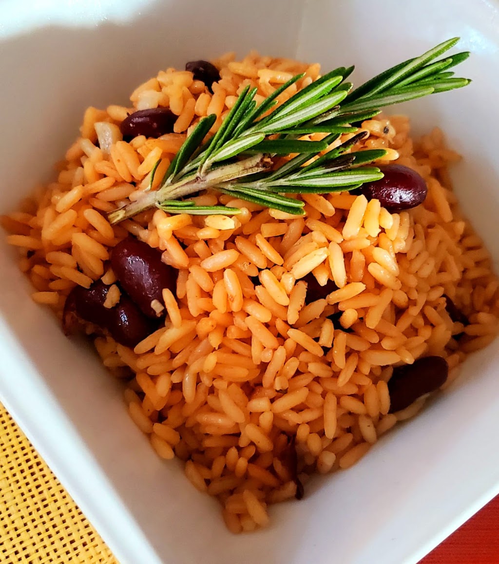 Nessas Nook | restaurant | Ridgeland Lakes Drive, Ridgeland, SC 29936, USA | 8432526026 OR +1 843-252-6026