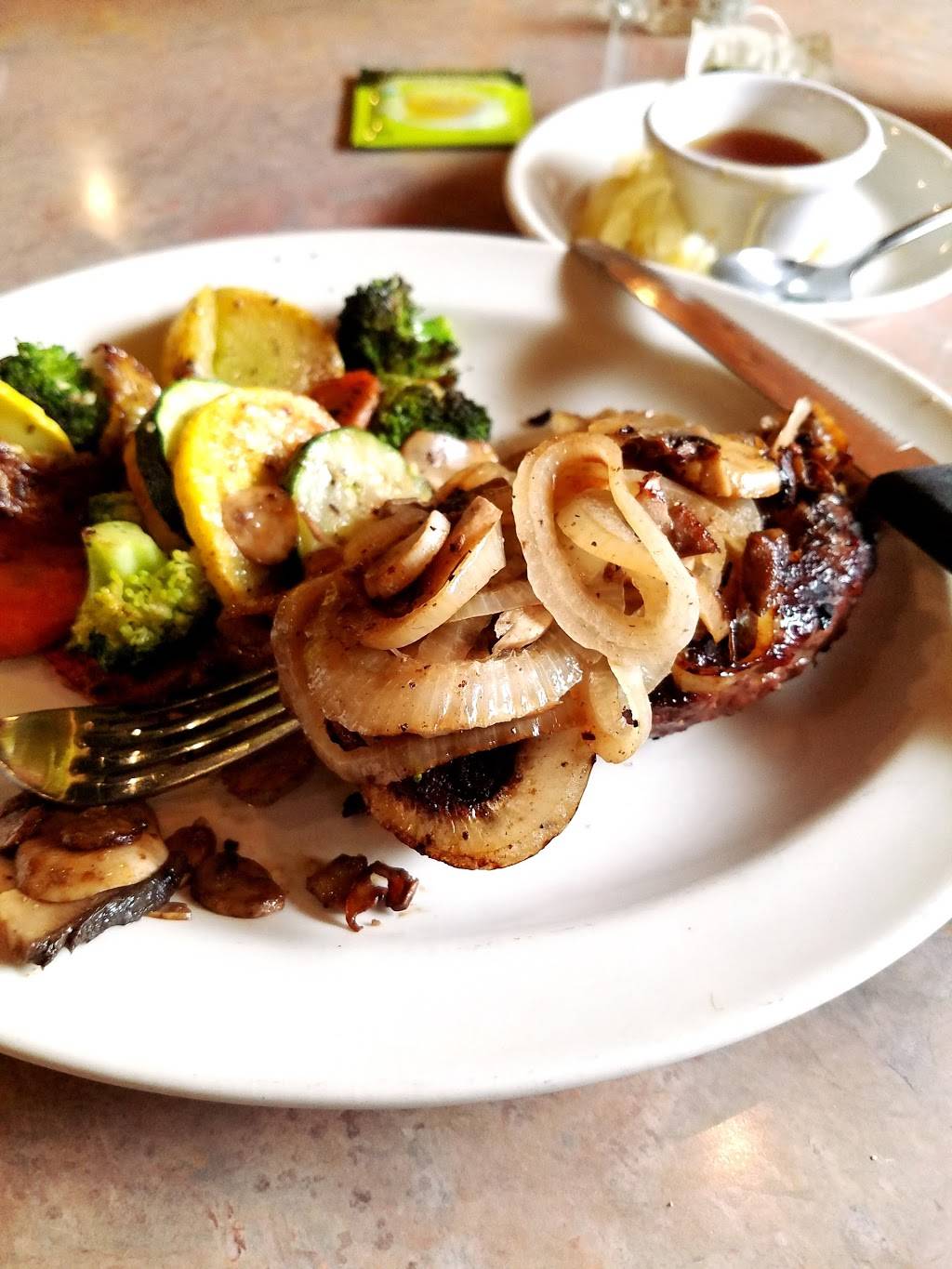 Fireside Grill | restaurant | 6951 Lansing Rd, Dimondale, MI 48821, USA | 5178827297 OR +1 517-882-7297