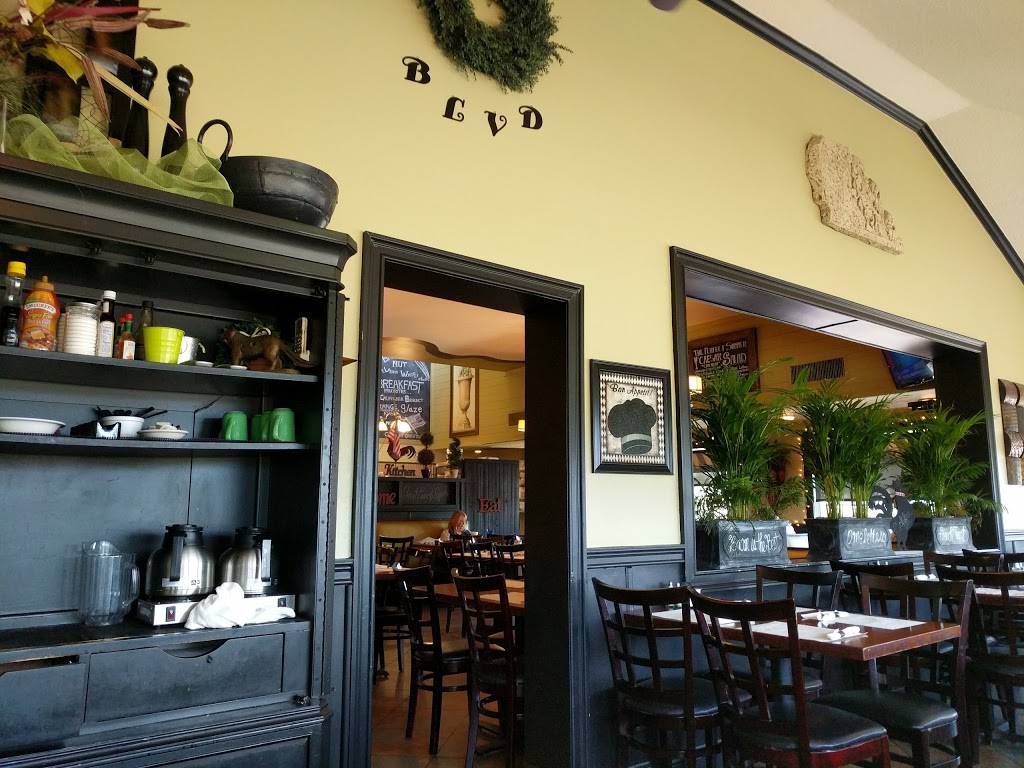 Boulevard Family Restaurant | restaurant | 7507 Little Rd, New Port Richey, FL 34654, USA | 7278079946 OR +1 727-807-9946