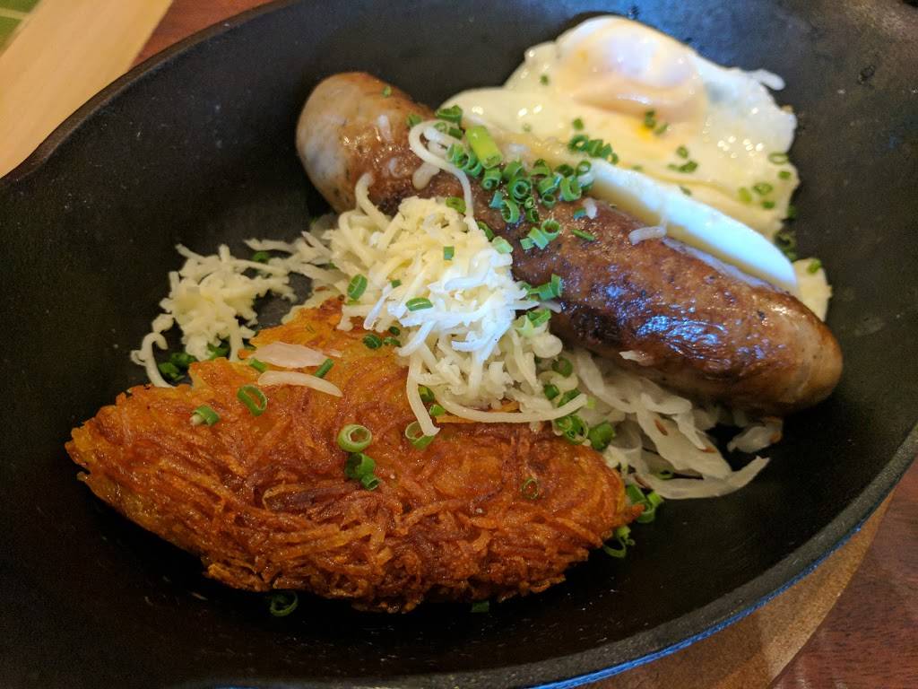 Das Bevo | restaurant | 4749 Gravois Ave, St. Louis, MO 63116, USA | 3148322251 OR +1 314-832-2251