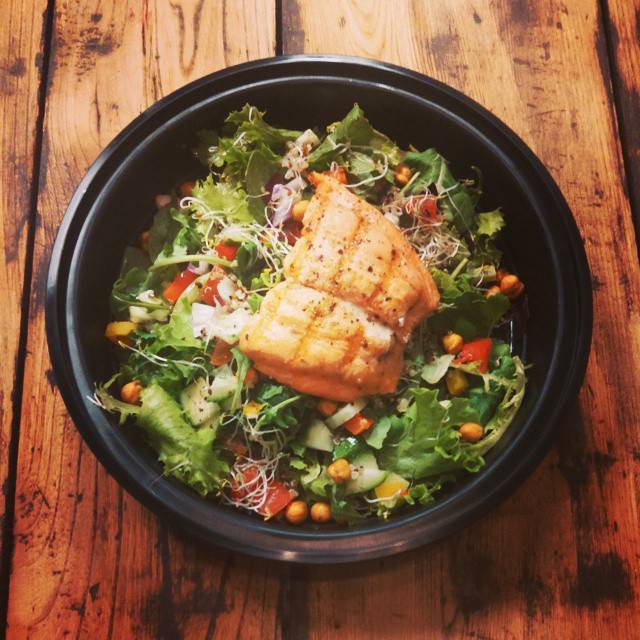 Two Cafe & Boutique | restaurant | 8578 E Washington St, Chagrin Falls, OH 44023, USA | 4403843236 OR +1 440-384-3236