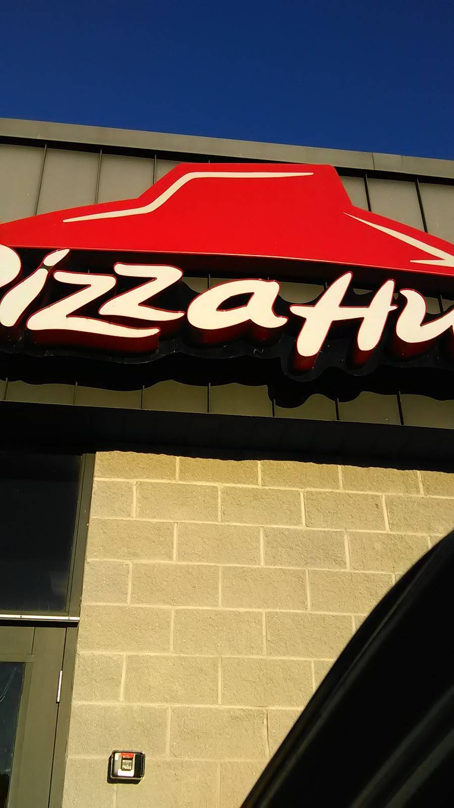 Pizza Hut | restaurant | 103 S Main St, Wilmington, IL 60481, USA | 8154767272 OR +1 815-476-7272