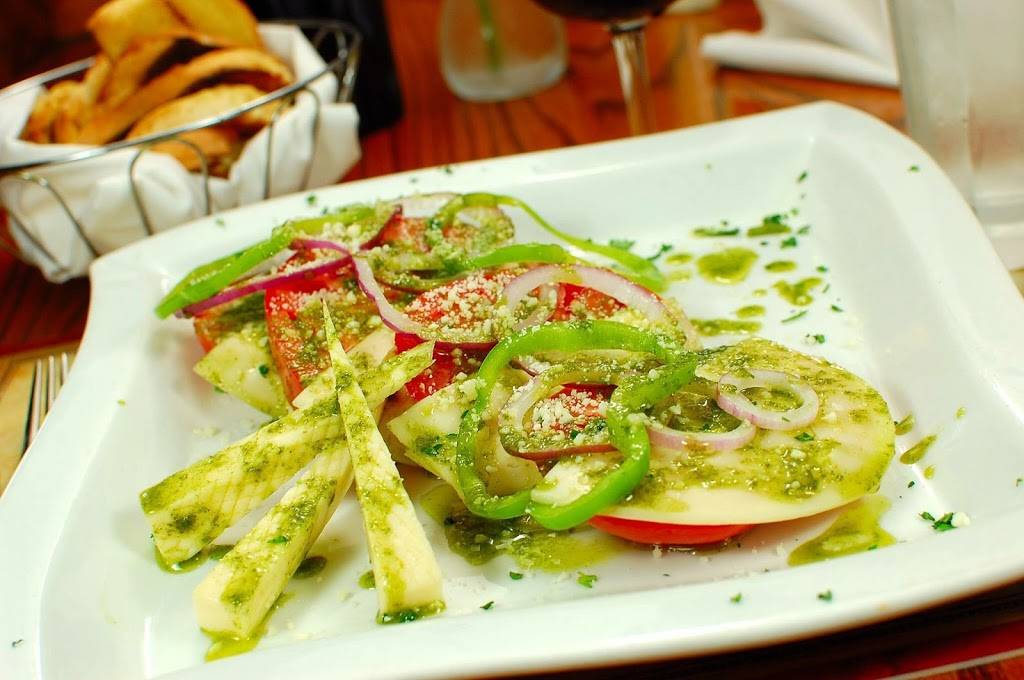 Julios Cafe | restaurant | 501 Baltimore Ave, Clarksburg, WV 26301, USA | 3046222592 OR +1 304-622-2592