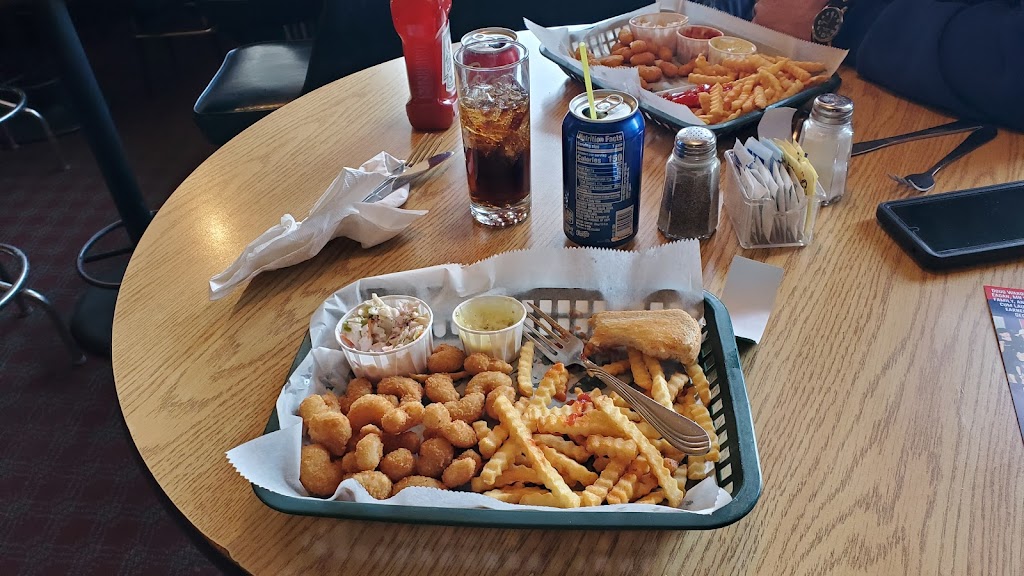 Fireside Inn | restaurant | 415 Meadow Dr, McGregor, MN 55760, USA | 2187683818 OR +1 218-768-3818