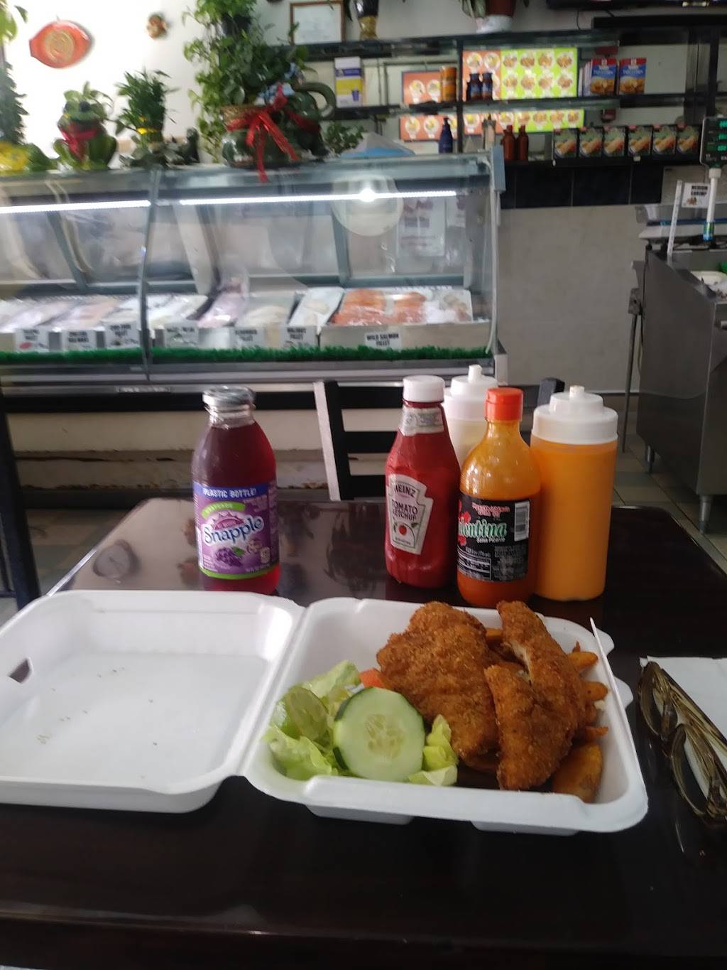 Fish House | restaurant | 47-49 42nd St, Sunnyside, NY 11104, USA | 7184827588 OR +1 718-482-7588