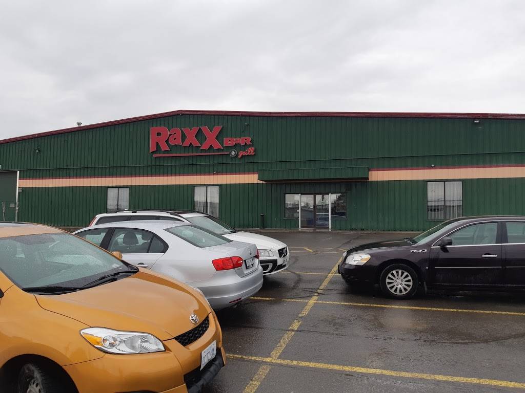 Raxx Bar & Grill | restaurant | 665 Development Dr, Kingston, ON K7M 4W6, Canada | 6136343337 OR +1 613-634-3337