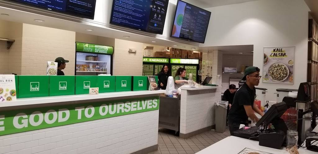 Freshii | restaurant | 5220 Fashion Outlets Way, Rosemont, IL 60018, USA | 8476789373 OR +1 847-678-9373