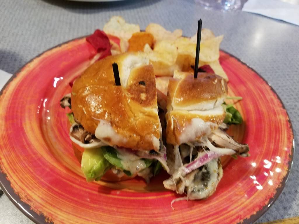 Isaacs Restaurant - South York | restaurant | 235 Pauline Drive South York, Plaza, York, PA 17402, USA | 7177475564 OR +1 717-747-5564