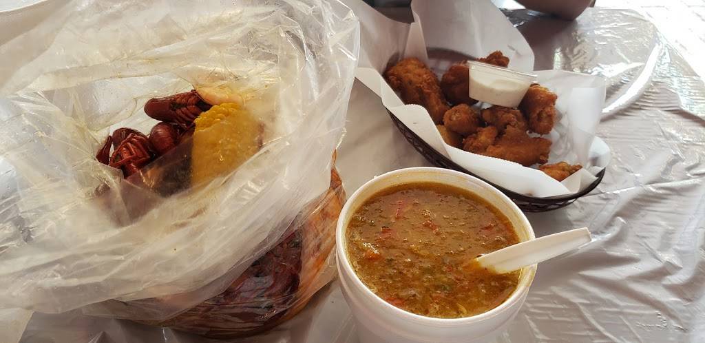 Hot N Juicy Crawfish | restaurant | 116 W Broad St, Falls Church, VA 22046, USA | 7039928700 OR +1 703-992-8700