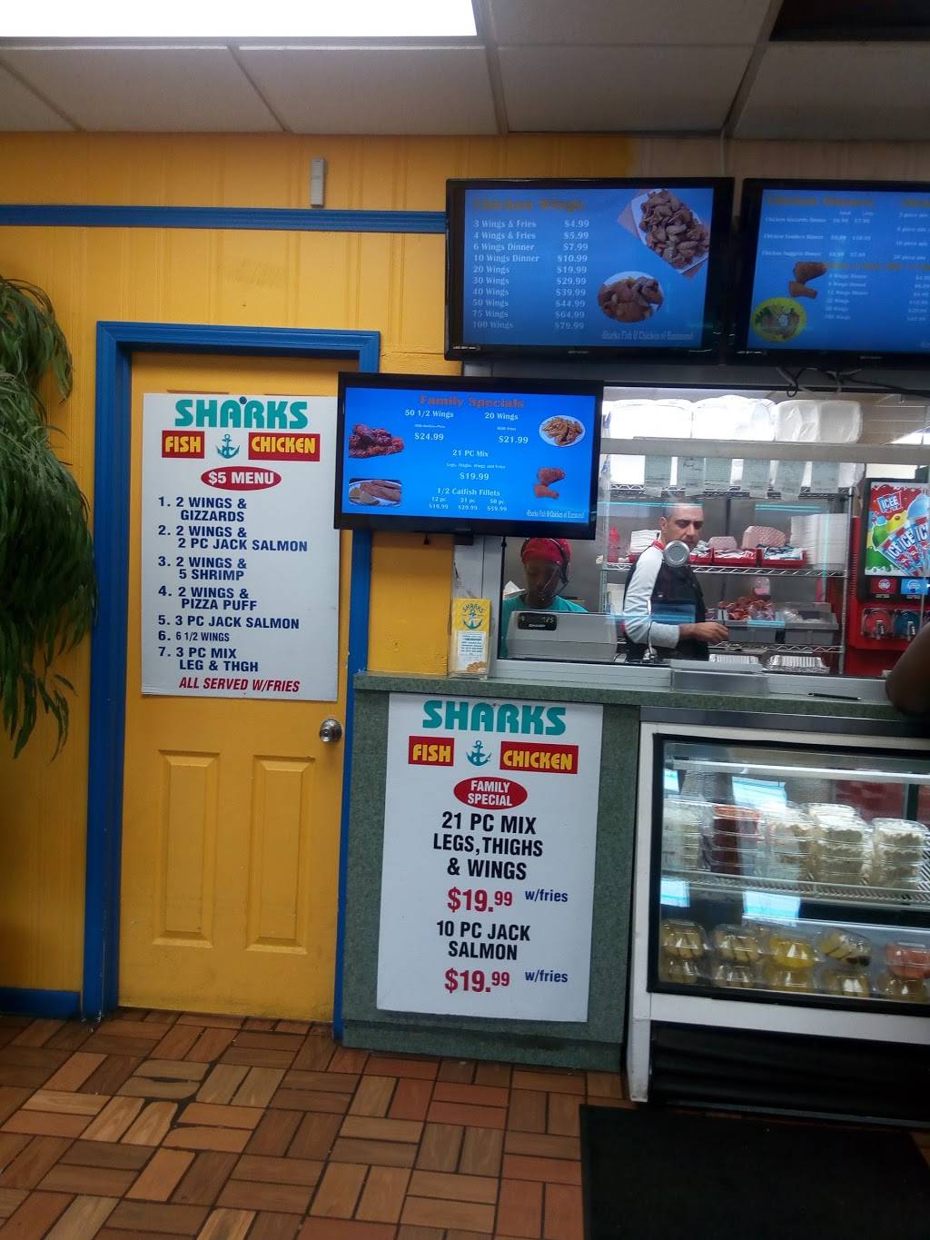 Sharks Fish & Chicken | restaurant | 5831 Calumet Ave, Hammond, IN 46320, USA | 2198520700 OR +1 219-852-0700