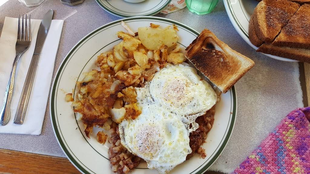 Peconic Bay Diner | restaurant | 871 Old Country Rd, Riverhead, NY 11901, USA | 6313697758 OR +1 631-369-7758