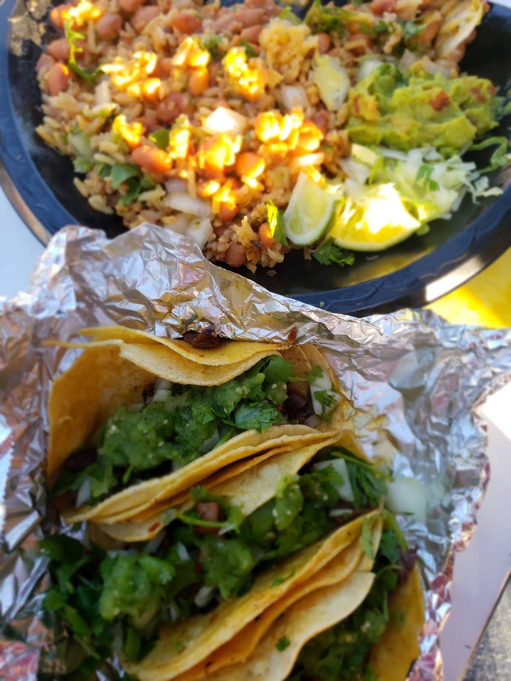 Taco Cabana | restaurant | 1827 Greenville Ave, Dallas, TX 75206, USA | 2148232092 OR +1 214-823-2092