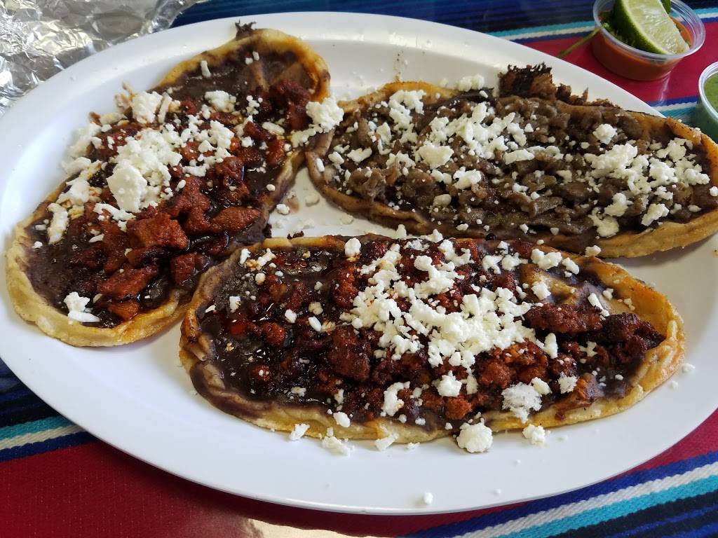 Antojitos Oaxaquenos Y Poblanos | restaurant | 307 Phelan Ave, San Jose, CA 95112, USA | 4084173740 OR +1 408-417-3740