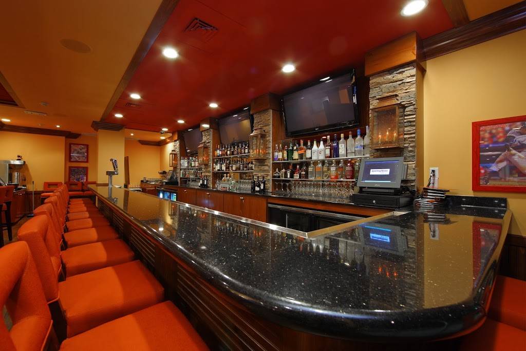 Runway Grill | restaurant | inside Holiday Inn, 8009 15th St E, Sarasota, FL 34243, USA | 9413559000 OR +1 941-355-9000
