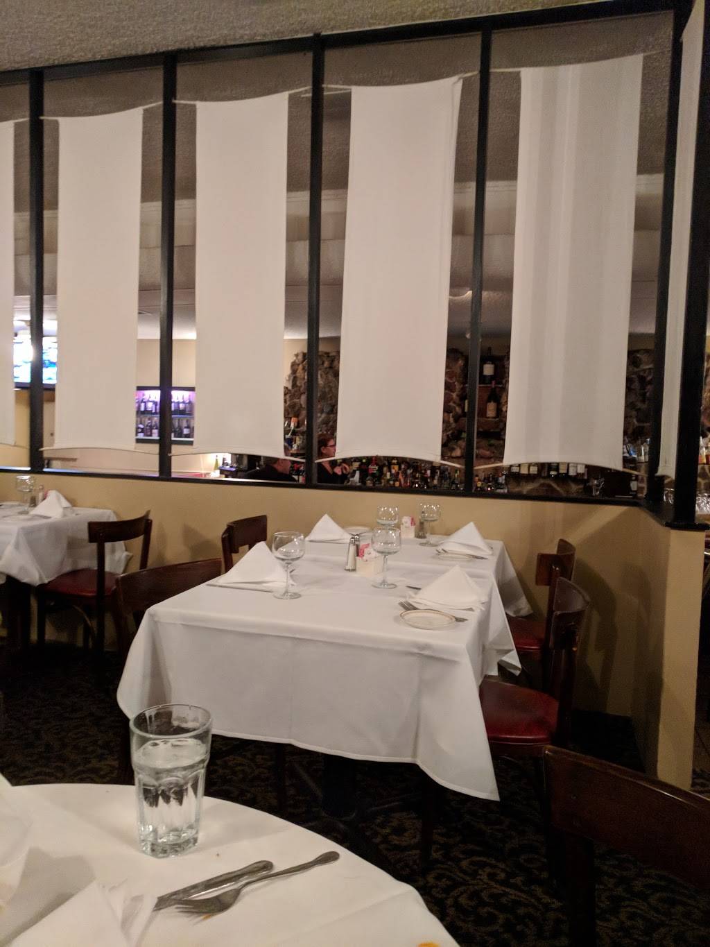 Marcellos | restaurant | 2100 Taraval, San Francisco, CA 94116, USA | 4156651430 OR +1 415-665-1430