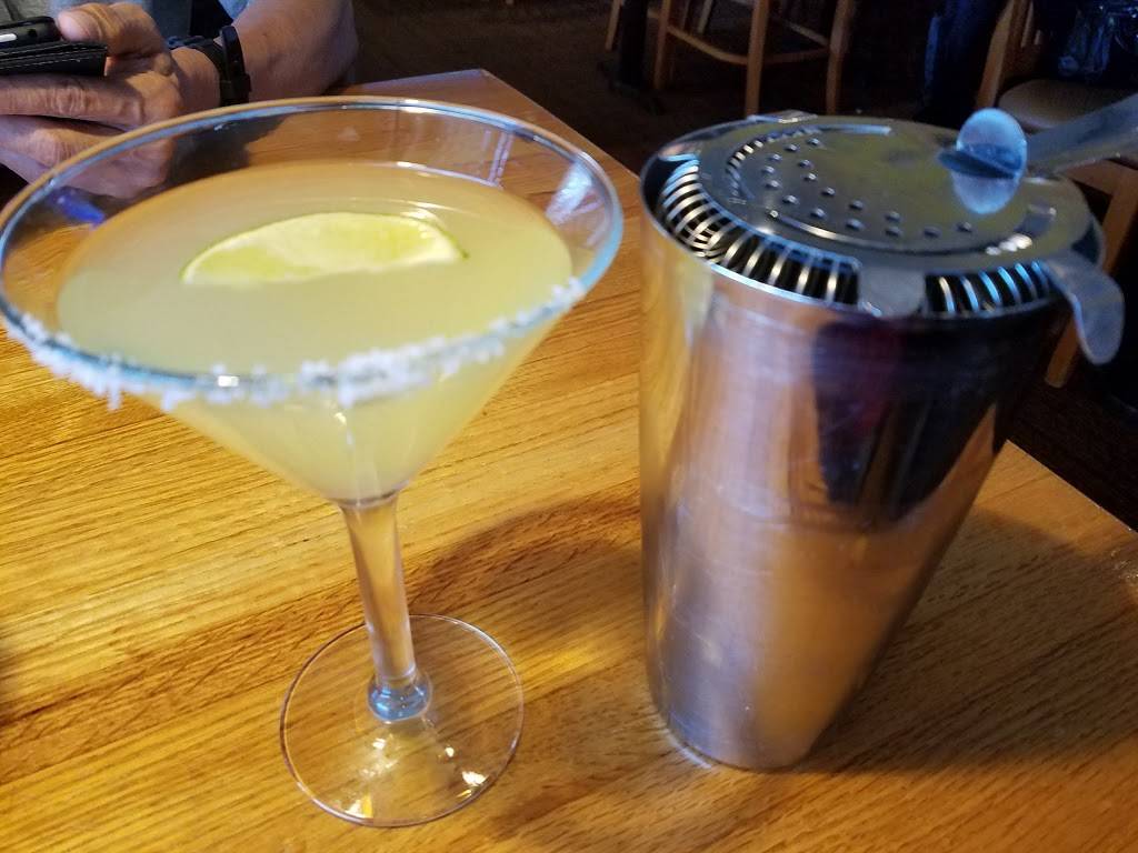 Applebees Grill + Bar | restaurant | 4700 Woodrow Bean Transmountain Dr, El Paso, TX 79924, USA | 9157513324 OR +1 915-751-3324