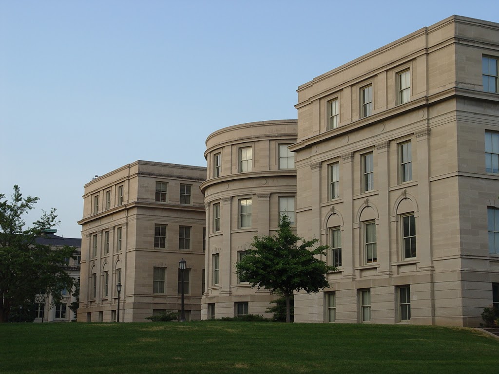 Iowa City Downtown District | restaurant | 103 E College St #200, Iowa City, IA 52240, USA | 3193540863 OR +1 319-354-0863