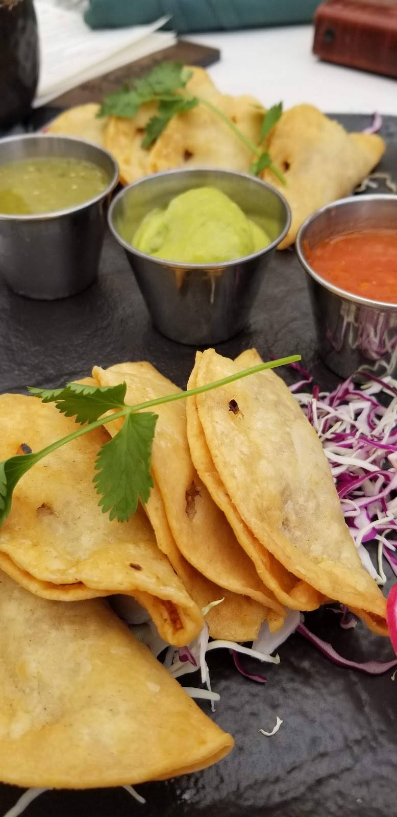 Tac/Quila | restaurant | 415 N Palm Canyon Dr, Palm Springs, CA 92262, USA | 7604174471 OR +1 760-417-4471