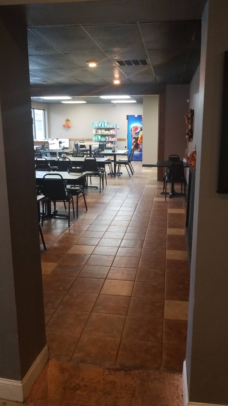 Giovannis | restaurant | 10689 US-23, Lucasville, OH 45648, USA | 7402593660 OR +1 740-259-3660