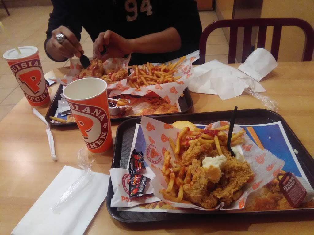 Popeyes Louisiana Kitchen | restaurant | 601 W 191st St, New York, NY 10040, USA | 2127953614 OR +1 212-795-3614