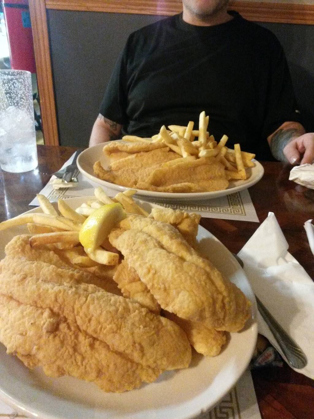 Da Lees Fine Dining | restaurant | 527 S Illinois St, Streator, IL 61364, USA | 8156732224 OR +1 815-673-2224