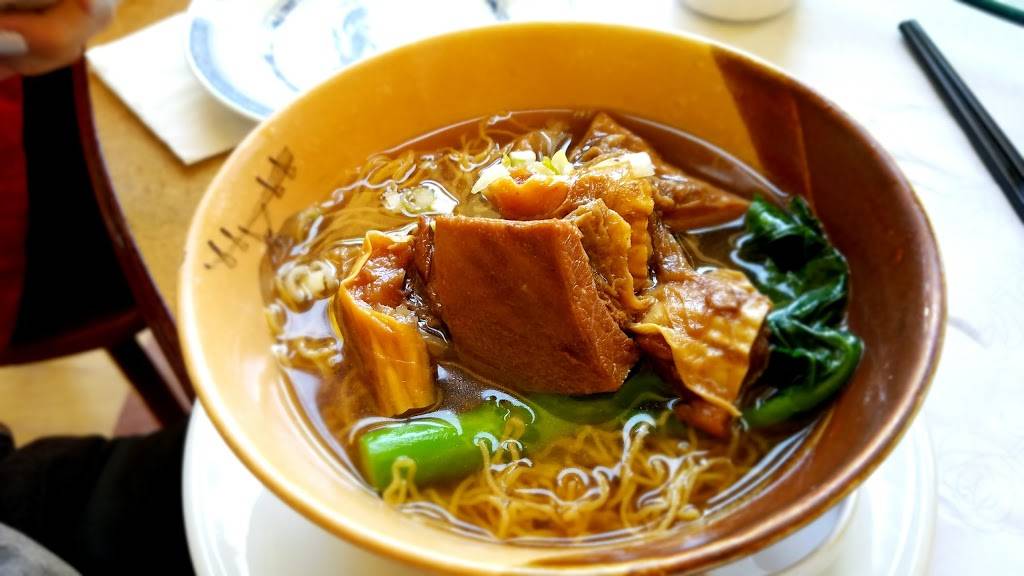 Cafe Salina | restaurant | 235 Broadway, Millbrae, CA 94030, USA | 6506922992 OR +1 650-692-2992