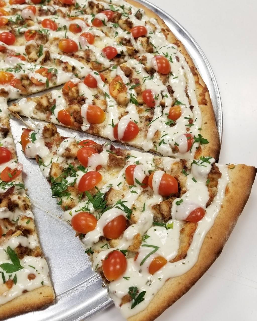 Joes Pizza | restaurant | 23 Locust Ave, New Canaan, CT 06840, USA | 2039662226 OR +1 203-966-2226