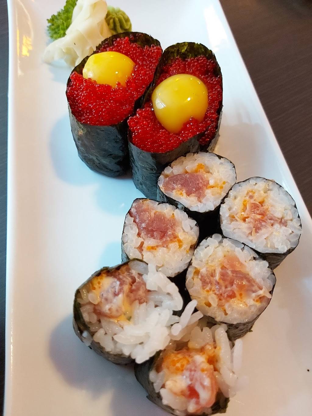 Orchid Sushi | restaurant | 445 Laurier Ave W, Ottawa, ON K1R 0A2, Canada | 6136955588 OR +1 613-695-5588