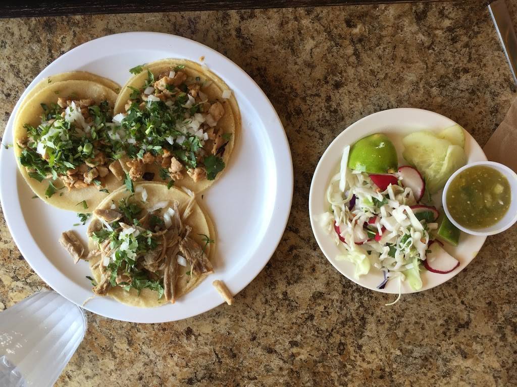 La Tapatia | restaurant | 820 S College Rd, Wilmington, NC 28403, USA | 9103977707 OR +1 910-397-7707