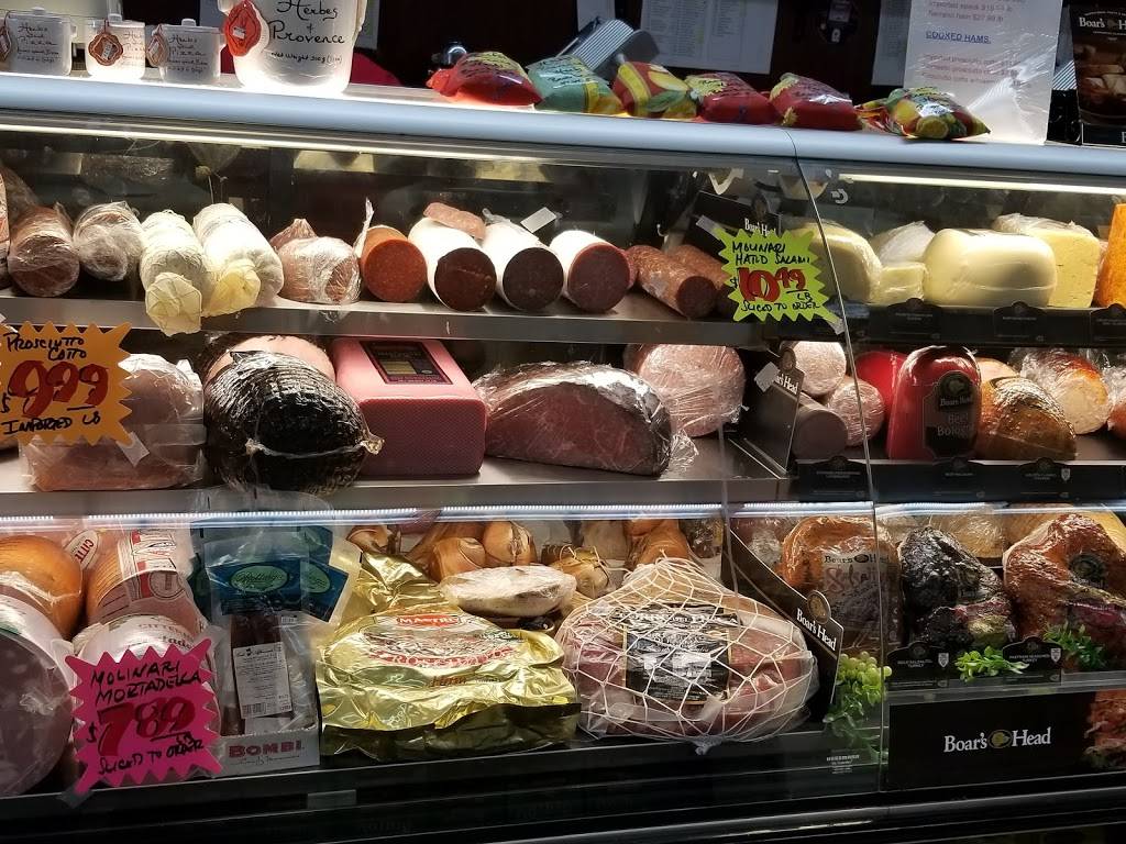 Monte Carlo Italian Deli | restaurant | 3103 W Magnolia Blvd, Burbank, CA 91505, USA | 8188453516 OR +1 818-845-3516