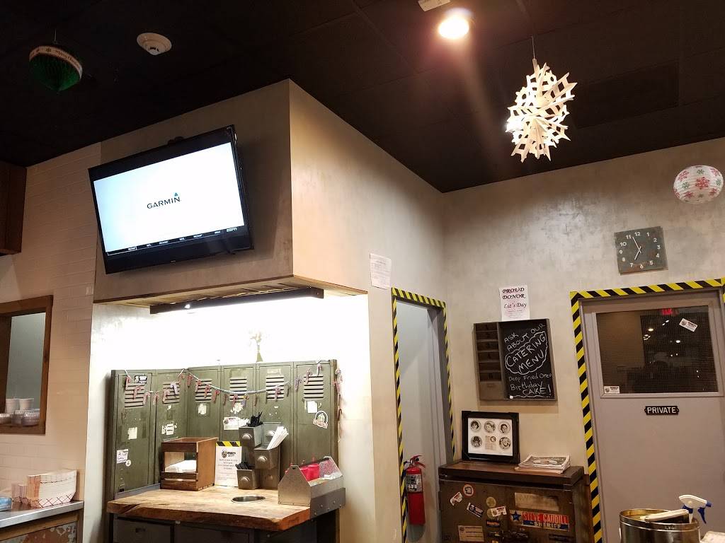 Spankys Food Factory | restaurant | 2458 Jericho Turnpike, Garden City Park, NY 11040, USA | 5162808440 OR +1 516-280-8440