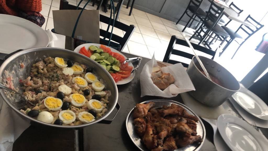 Amigos Da Dundas Sports Bar | restaurant | 1570 Dundas St W, Toronto, ON M6K 1T6, Canada | 6473507711 OR +1 647-350-7711