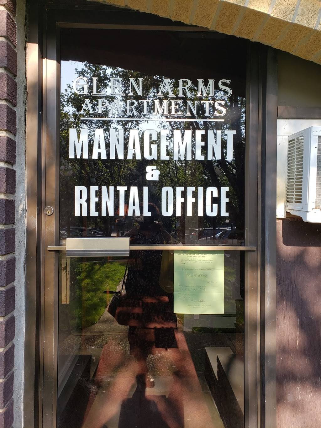 Starbucks | cafe | 139 Jericho Turnpike, Mineola, NY 11501, USA | 5162481211 OR +1 516-248-1211