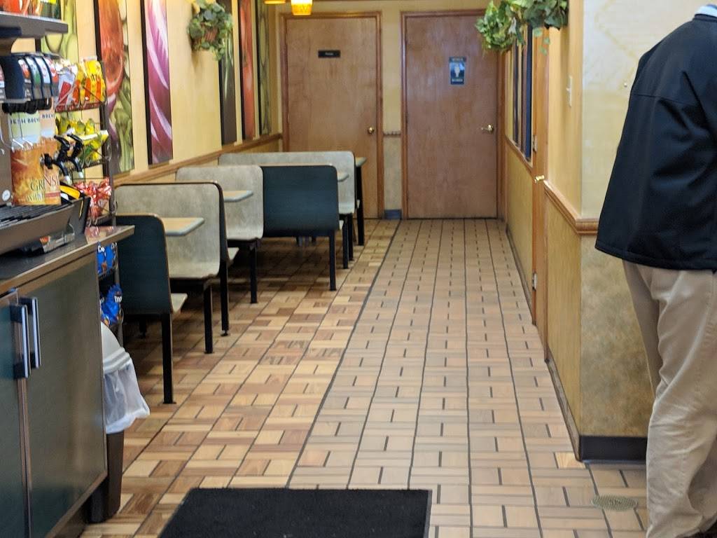 Subway | restaurant | 180 Leader Heights Suite H, York, PA 17402, USA | 7177419271 OR +1 717-741-9271