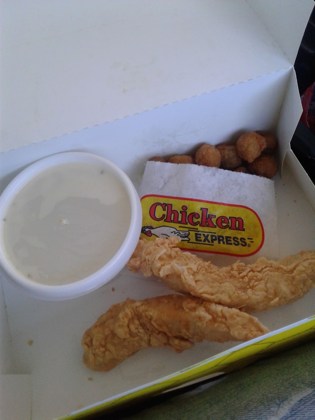 Chicken Express | meal takeaway | 2201 Perryton Pkwy, Pampa, TX 79065, USA | 8066692442 OR +1 806-669-2442