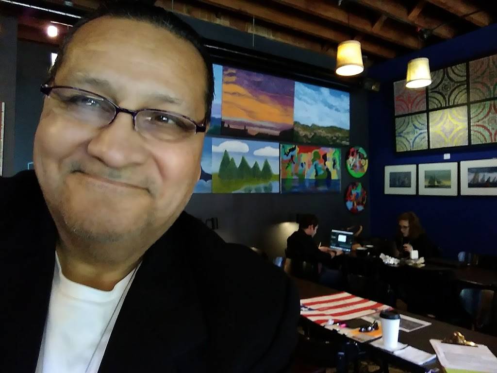 Broadway Grill & Chicken | meal takeaway | 4800 N Broadway, Chicago, IL 60640, USA | 7733345650 OR +1 773-334-5650