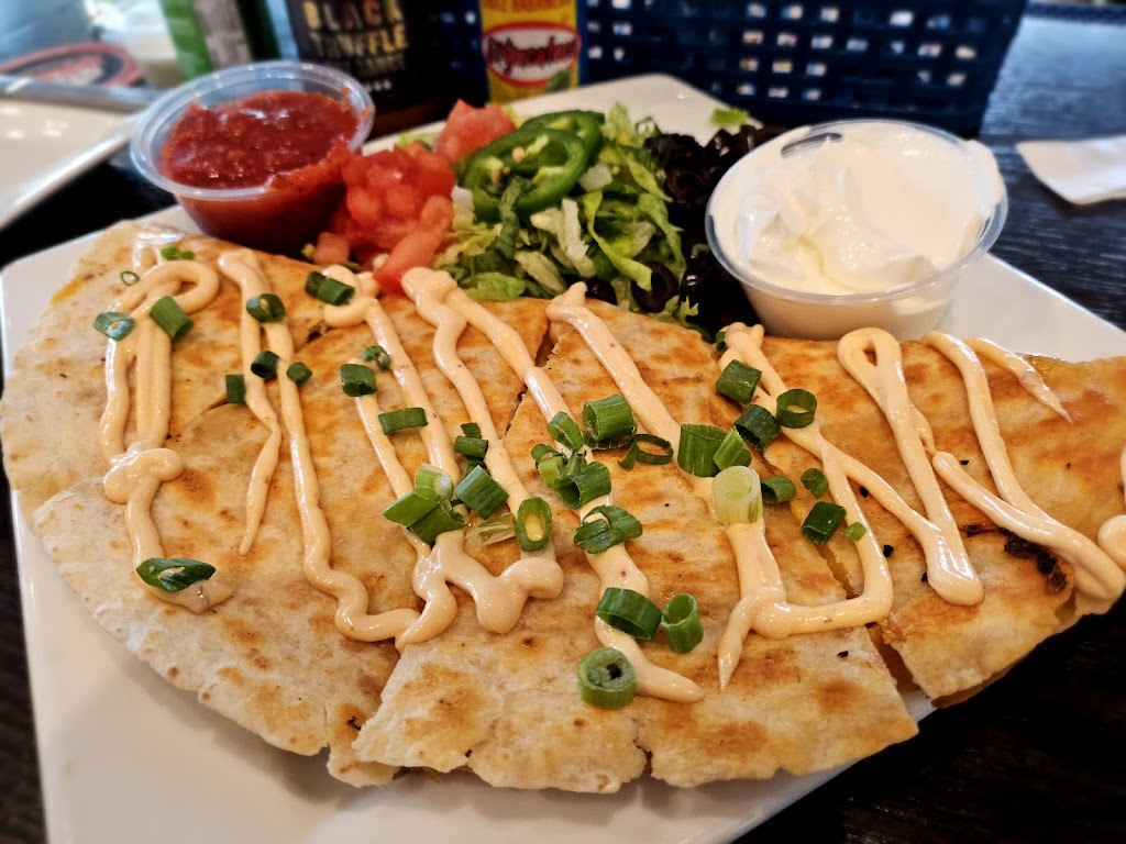 Lakewood Tavern | restaurant | 9939 Hudson Blvd N, Lake Elmo, MN 55042, USA | 6513906760 OR +1 651-390-6760