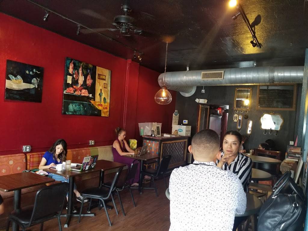 Joe Vinny & Bronsons Bohemian Cafe | cafe | 824 N Piedras St, El Paso, TX 79930, USA | 9158010475 OR +1 915-801-0475