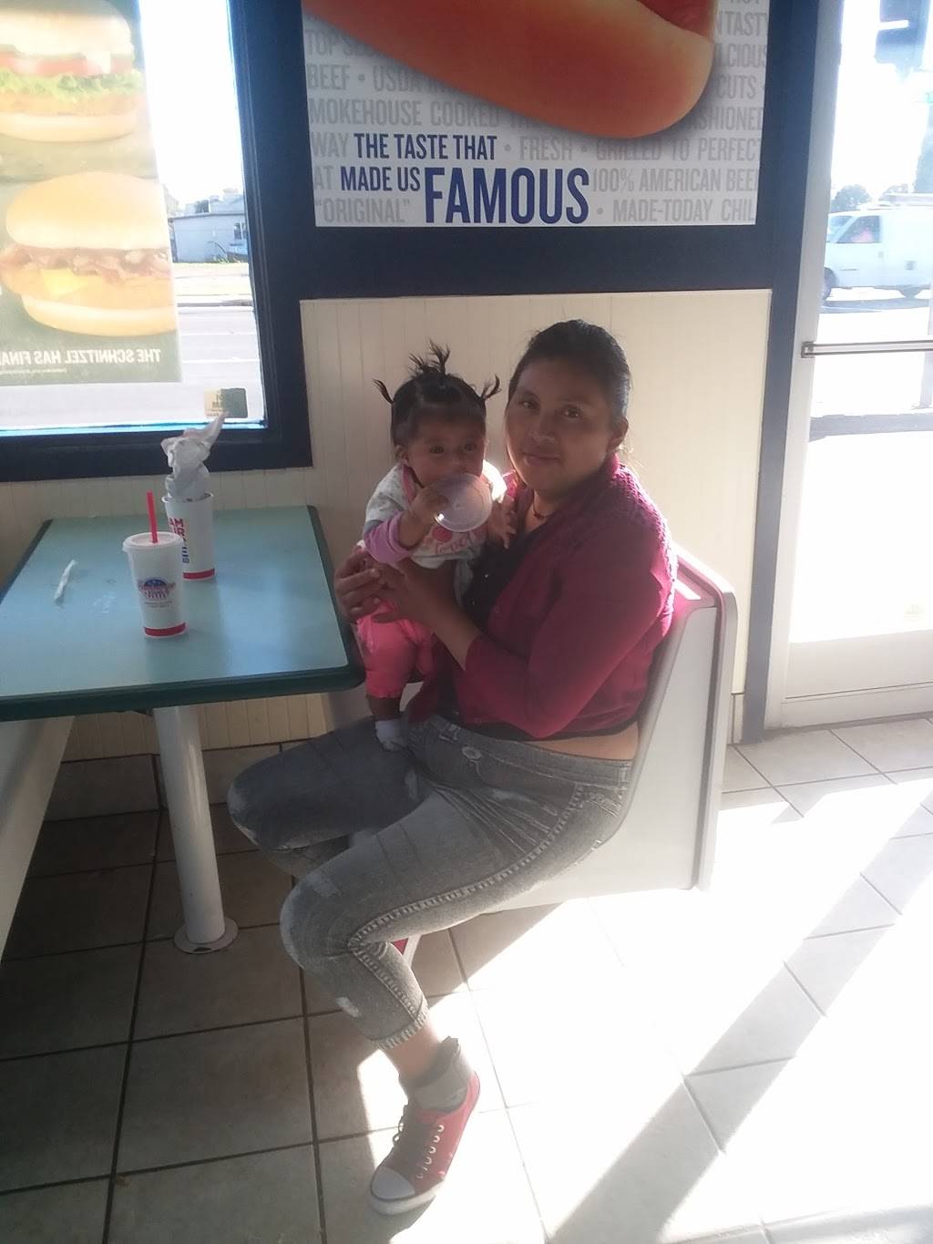 Hamburger Stand/Wienerschnitzel | restaurant | 4105 E Main St, Stockton, CA 95215, USA | 2094639787 OR +1 209-463-9787