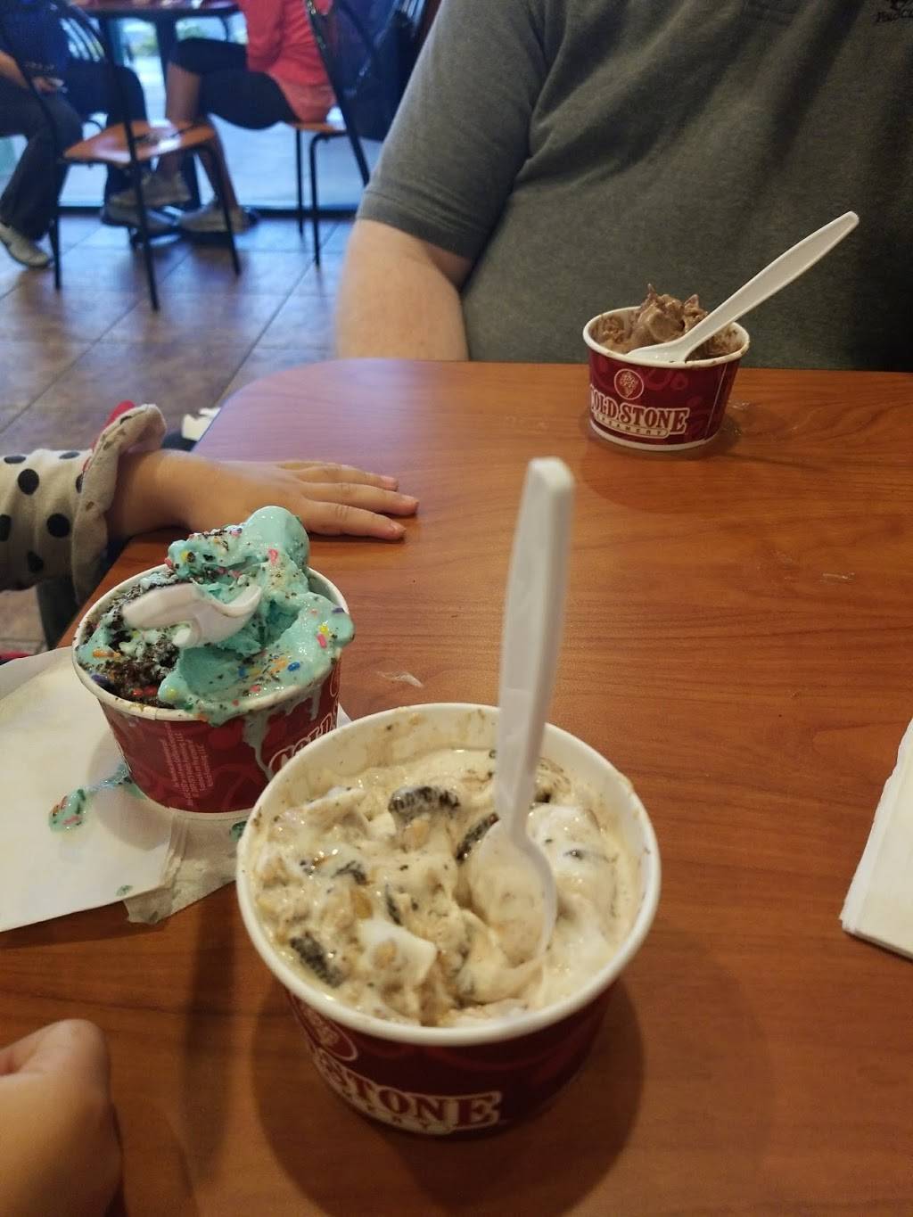 Cold Stone Creamery | bakery | 7971 N Blackstone Ave, Fresno, CA 93720, USA | 5594498155 OR +1 559-449-8155