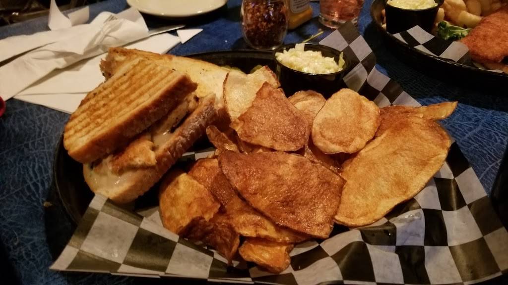 Nasos Marion | restaurant | 453 7th Ave, Marion, IA 52302, USA | 3193779066 OR +1 319-377-9066